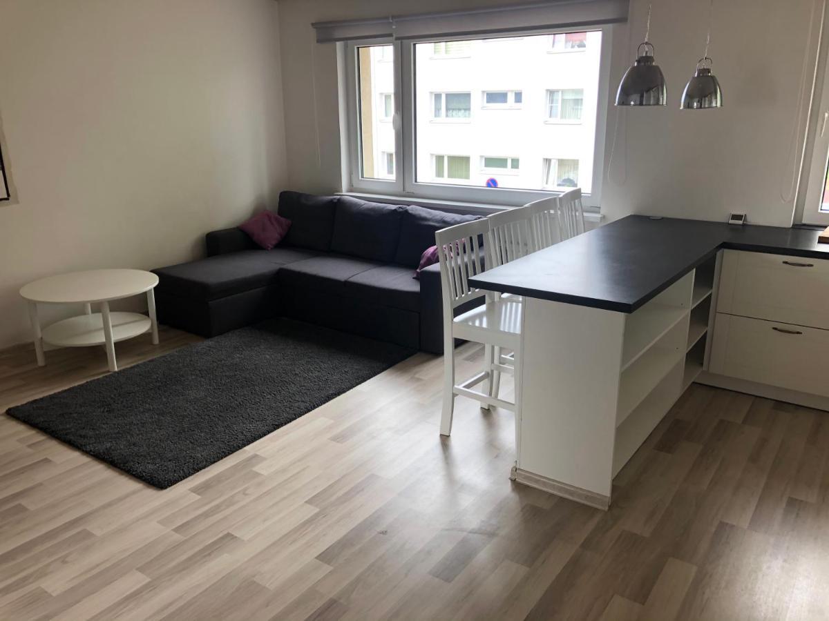 Modern Cozy 2 Bedroom Apartment Near City Center Пярну Екстер'єр фото